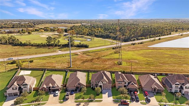 2736 Ahnya Lane, League City, TX 77573