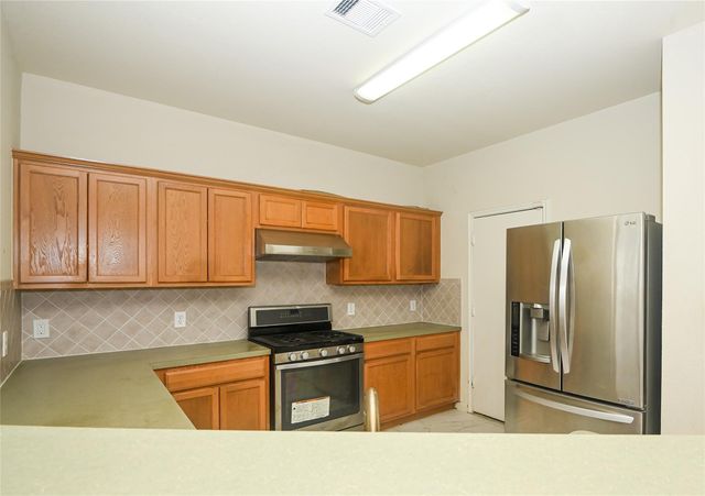 13034 Stratford Skies Lane, Houston, TX 77072