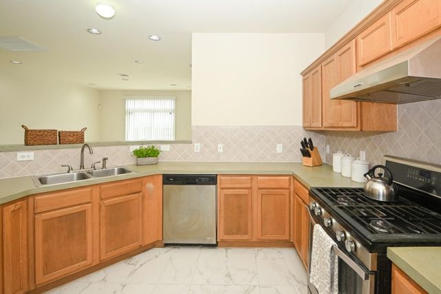 13034 Stratford Skies Lane, Houston, TX 77072