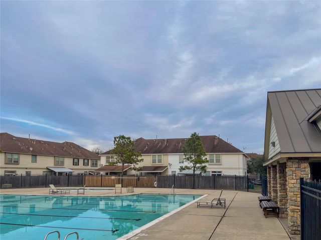 13034 Stratford Skies Lane, Houston, TX 77072