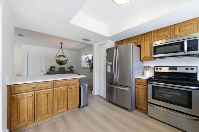 9744 Dahlia Avenue, Palm Beach Gardens, FL 33410