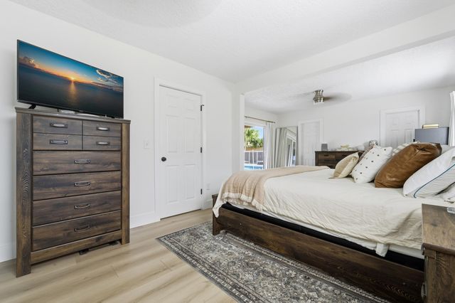 9744 Dahlia Avenue, Palm Beach Gardens, FL 33410