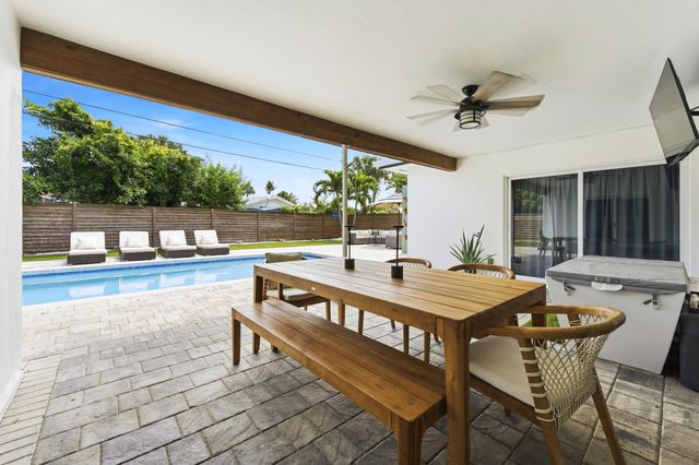 9744 Dahlia Avenue, Palm Beach Gardens, FL 33410