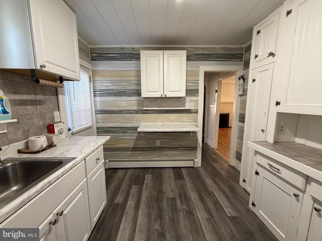 930 TAPPAN ST, Forked River, NJ 08731