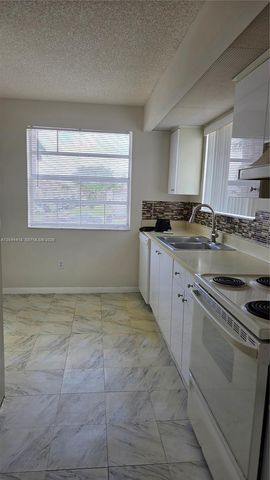 2234 SE 27th Drive 206C, Homestead, FL 33035