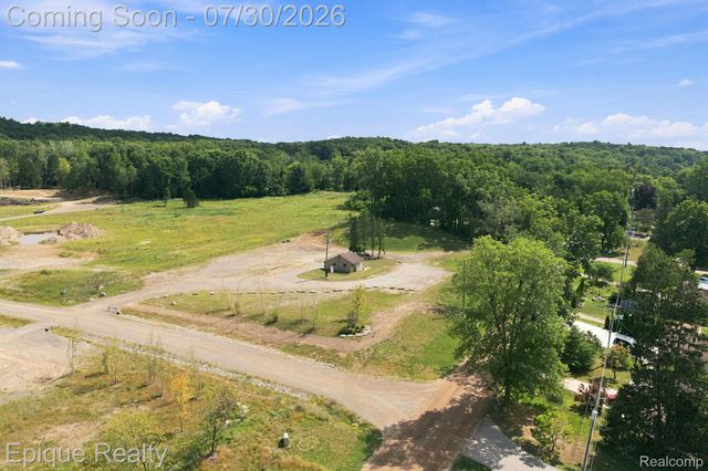 2790 Park Ridge Road, White Lake Charter Township, MI 48386