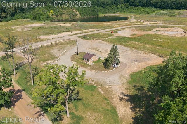 2790 Park Ridge Road, White Lake Charter Township, MI 48386