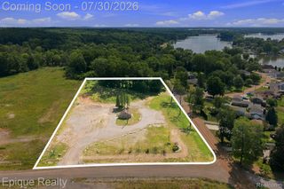 2790 Park Ridge Road, White Lake Charter Township, MI 48386