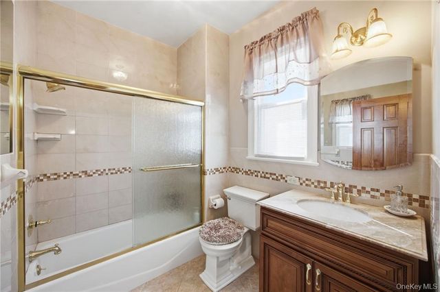 20 77th Street, Brooklyn, NY 11209