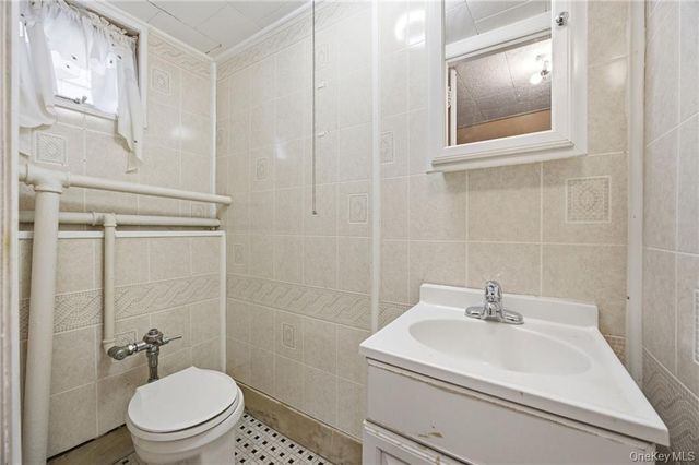 20 77th Street, Brooklyn, NY 11209