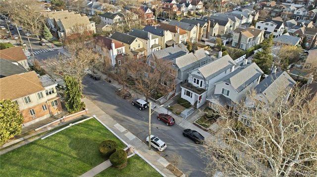 20 77th Street, Brooklyn, NY 11209