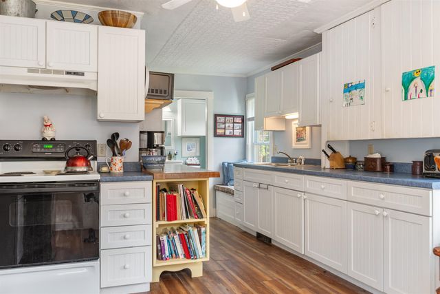 1 High Street, Colebrook, NH 03576