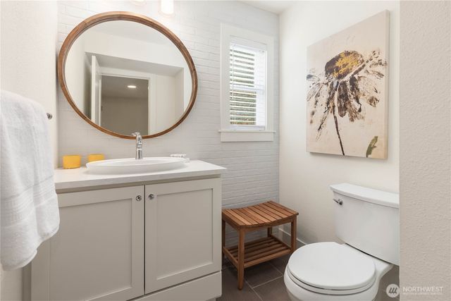 23039 SE 37th Street, Sammamish, WA 98075