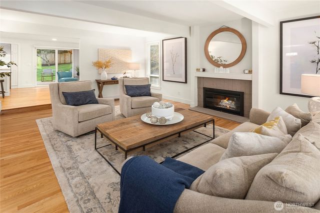 23039 SE 37th Street, Sammamish, WA 98075