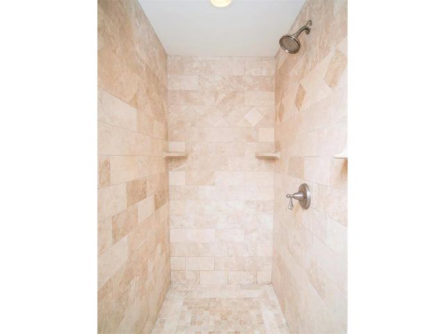 1906 Woodland Ave A, Austin, TX 78741