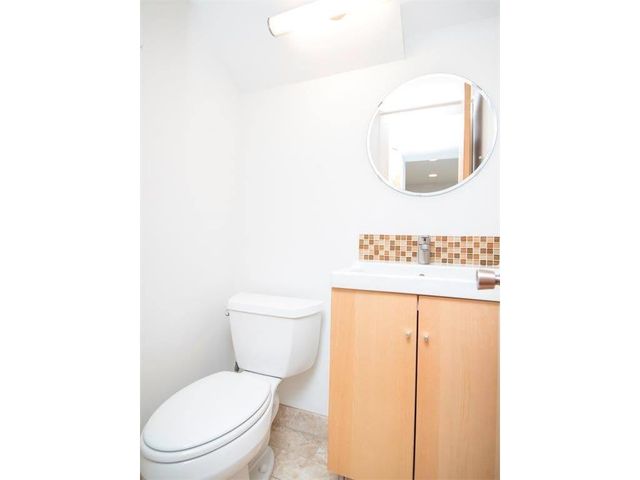 1906 Woodland Ave A, Austin, TX 78741