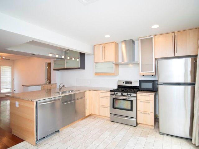 1906 Woodland Ave A, Austin, TX 78741