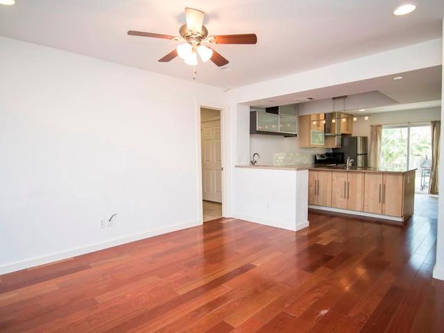 1906 Woodland Ave A, Austin, TX 78741