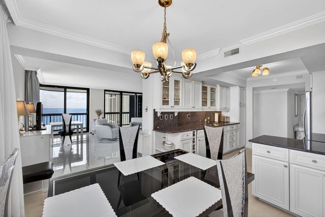5380 N Ocean Drive 12e, Singer Island, FL 33404