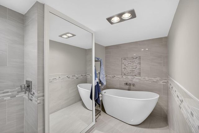 5380 N Ocean Drive 12e, Singer Island, FL 33404