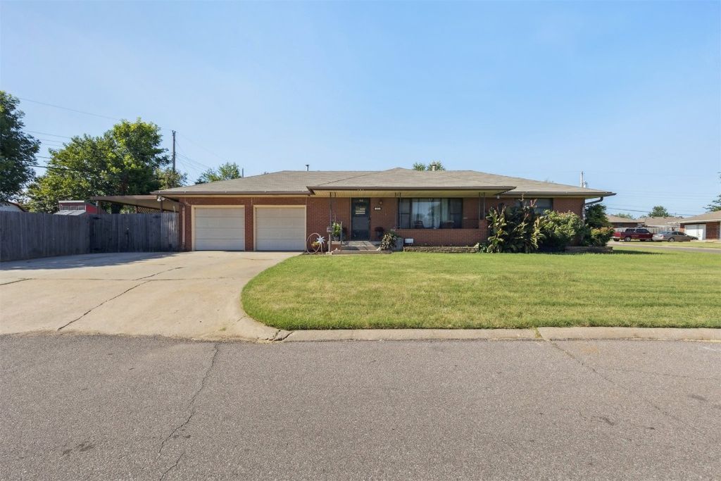 101 E Kerr Drive, Midwest City, OK 73110