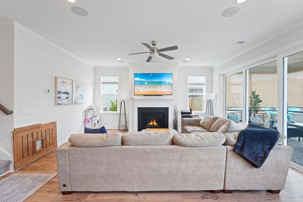 Image 7 of property listing at 1806 Swing Lane, Johns Island, SC 29455