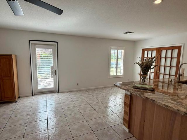 147 Sunflower Circle, Royal Palm Beach, FL 33411