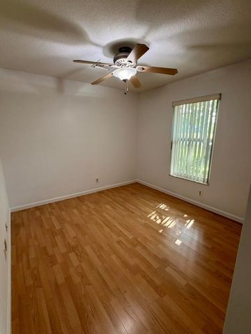 147 Sunflower Circle, Royal Palm Beach, FL 33411