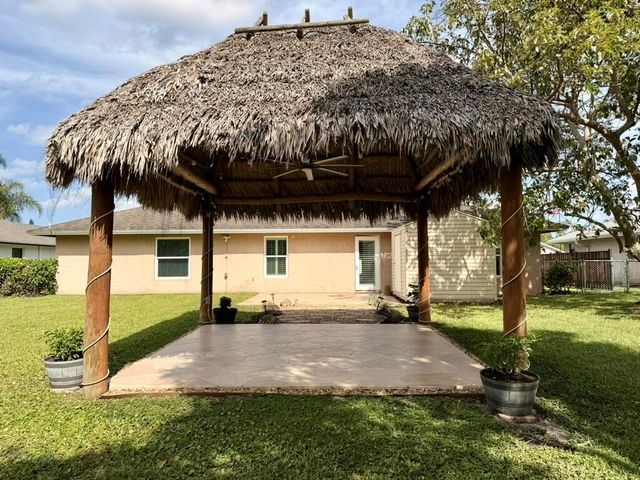 147 Sunflower Circle, Royal Palm Beach, FL 33411