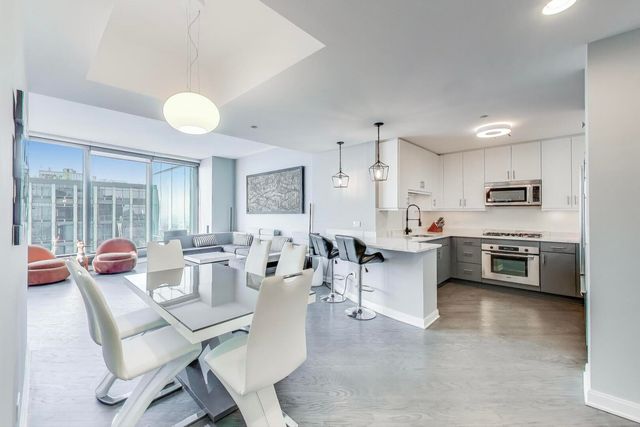 60 E Monroe Street 5103, Chicago, IL 60603