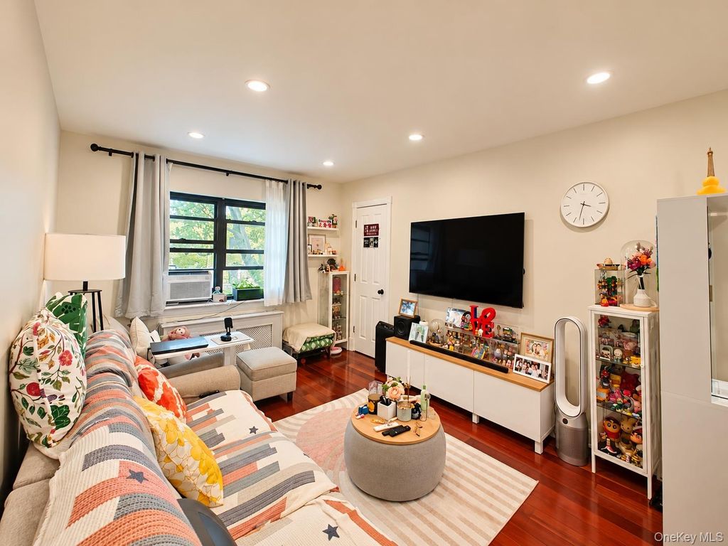 14742 72nd Avenue 191B, Flushing, NY 11367 — photo 2