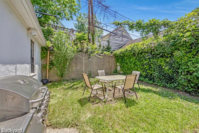 11116 76th Drive, Forest Hills, NY 11375