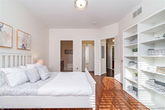 25558 Portico Lane, Novi, MI 48375