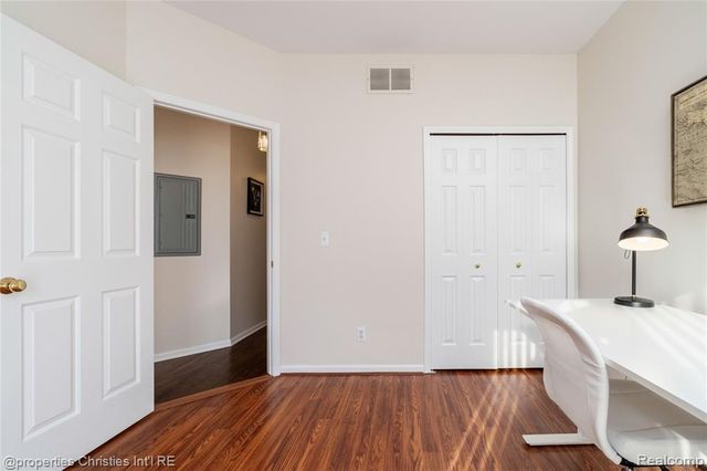 25558 Portico Lane, Novi, MI 48375