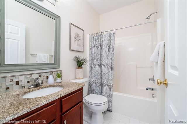 25558 Portico Lane, Novi, MI 48375