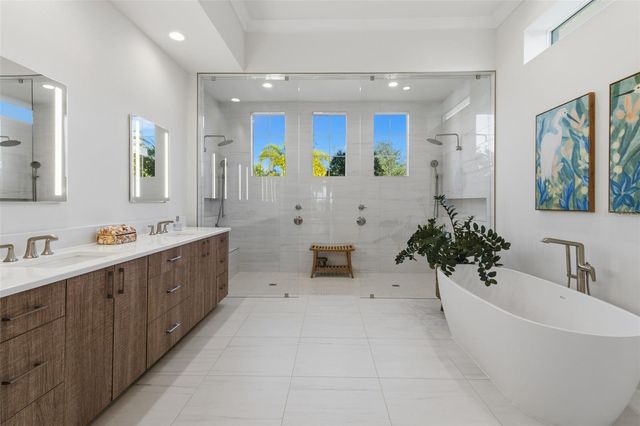 8853 COLONELS COURT, Sarasota, FL 34240