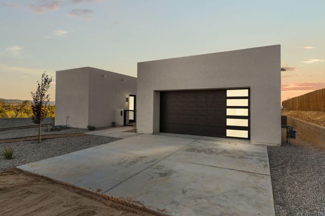 1215 Coronado Road, Corrales, NM 87048