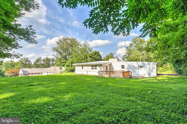 904 S CHESTER RD, West Chester, PA 19382
