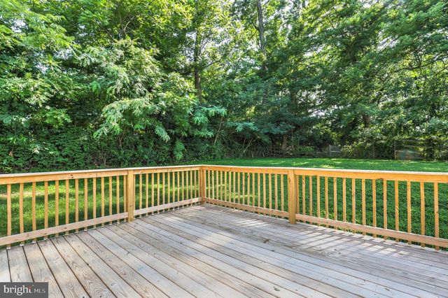 904 S CHESTER RD, West Chester, PA 19382