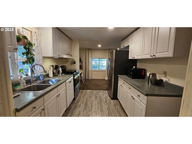 32700 Se LEEWOOD Ln 41, Boring, OR 97009