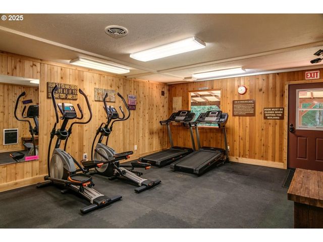 32700 Se LEEWOOD Ln 41, Boring, OR 97009