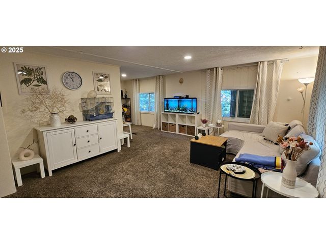 32700 Se LEEWOOD Ln 41, Boring, OR 97009