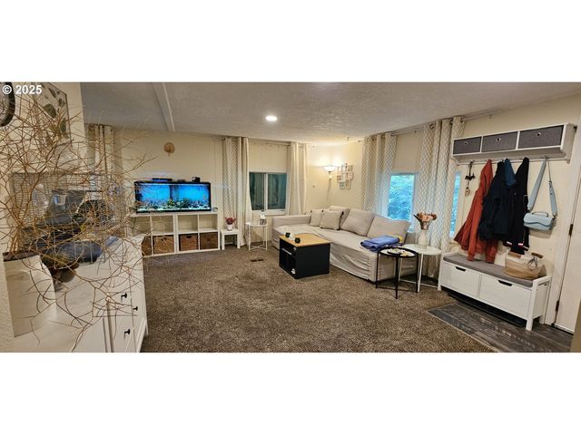 32700 Se LEEWOOD Ln 41, Boring, OR 97009