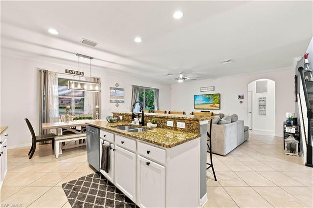 14658 Fern Lake CT, Naples, FL 34114