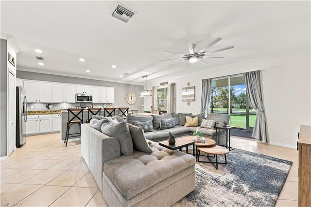 14658 Fern Lake CT, Naples, FL 34114