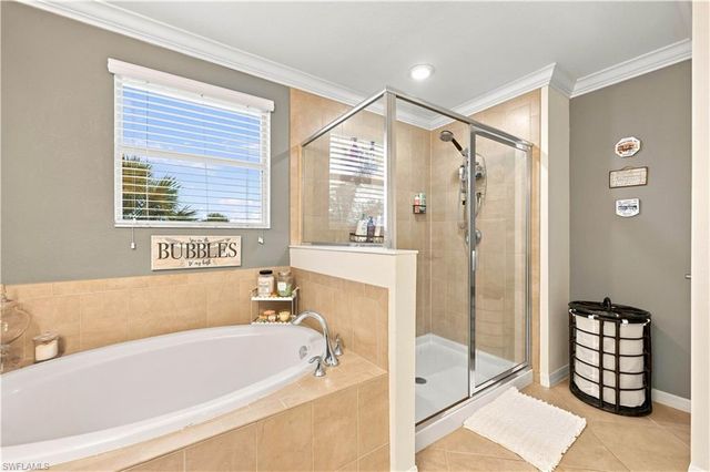 14658 Fern Lake CT, Naples, FL 34114