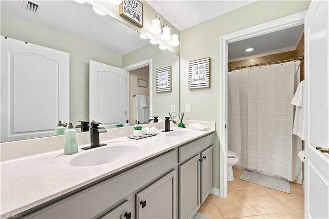 14658 Fern Lake CT, Naples, FL 34114
