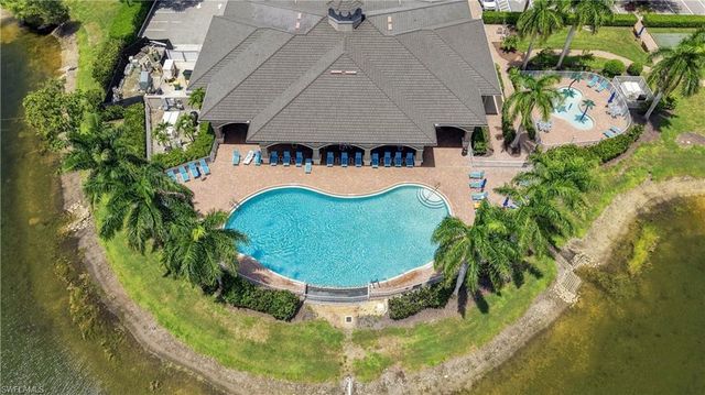 14658 Fern Lake CT, Naples, FL 34114