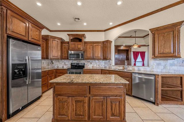 11249 NE Jere Layne, Elgin, OK 73538