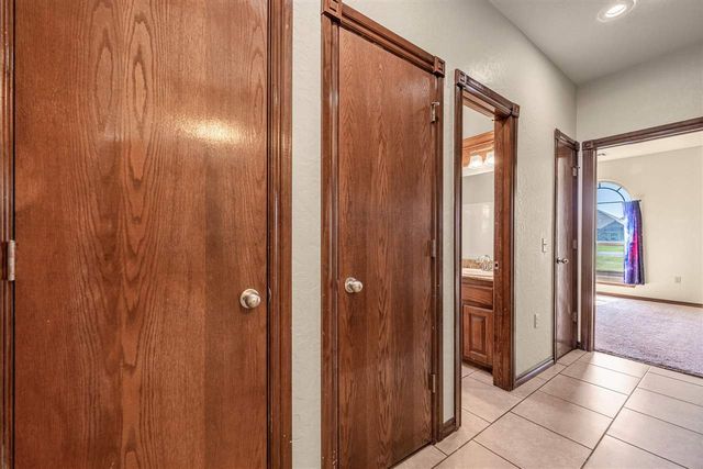 11249 NE Jere Layne, Elgin, OK 73538